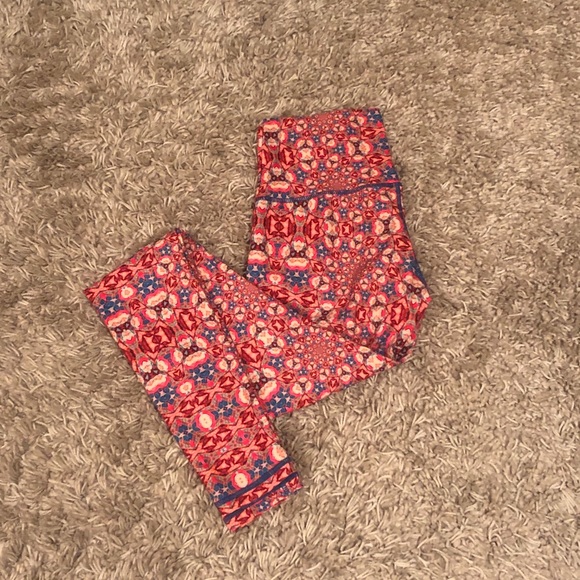 **SOLD** Wolven Threads - Picture 5 of 5